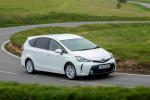 Toyota Prius + 2015 года (UK)